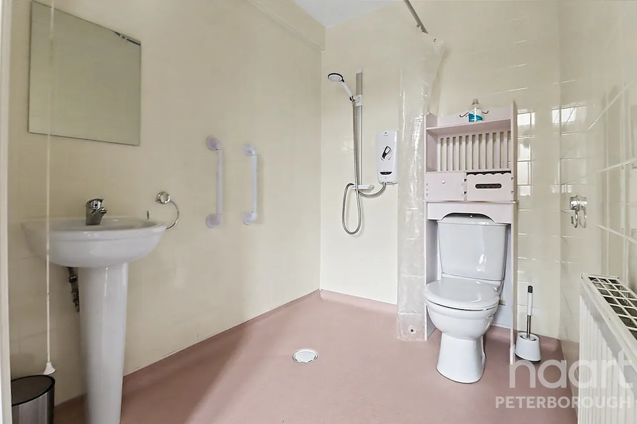 Cooper Road, Gunthorpe, PE4, photo 5