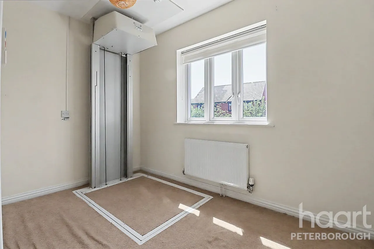 Cooper Road, Gunthorpe, PE4, photo 6
