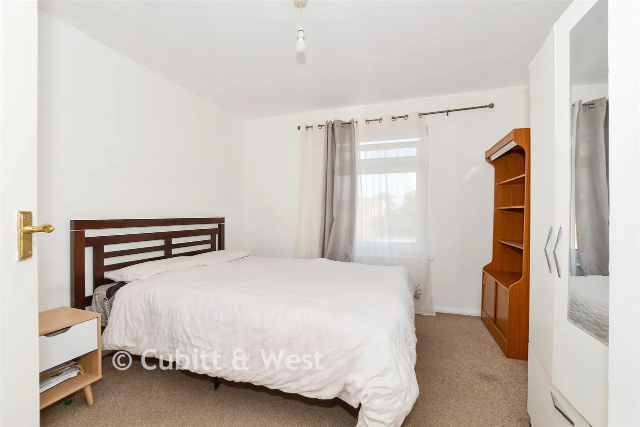 Conway Drive, Sutton, SM2, photo 4