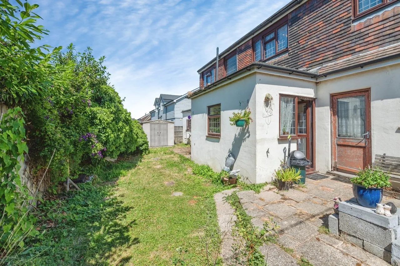 South Beech Avenue, Wickford, SS11, photo 13