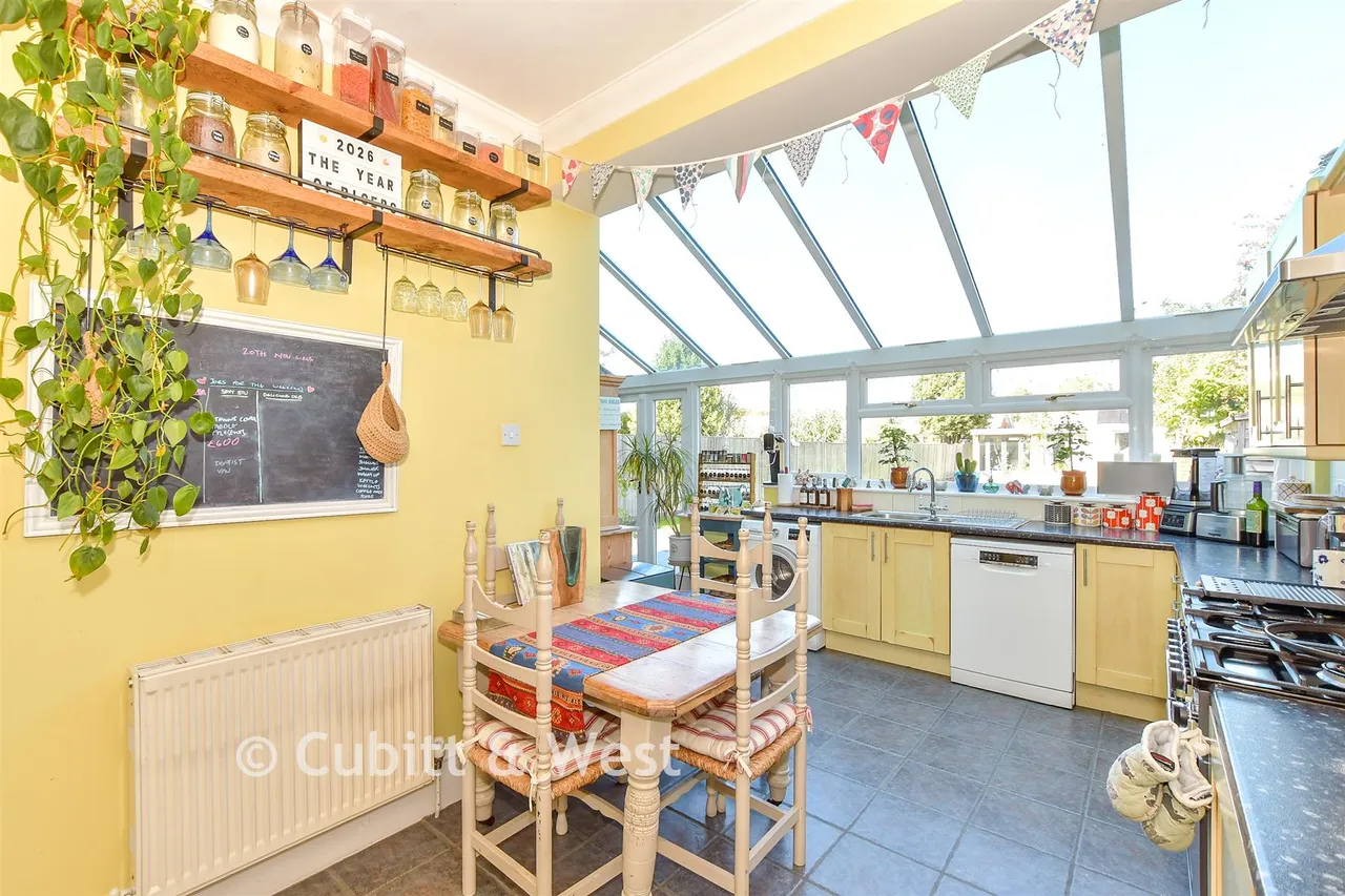 Southleigh Road, Emsworth, PO10, photo 4