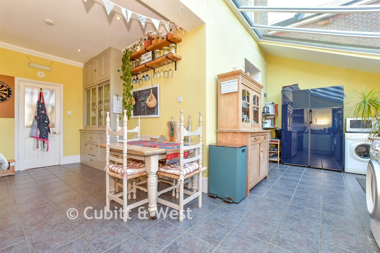 Southleigh Road, Emsworth, PO10, photo 7