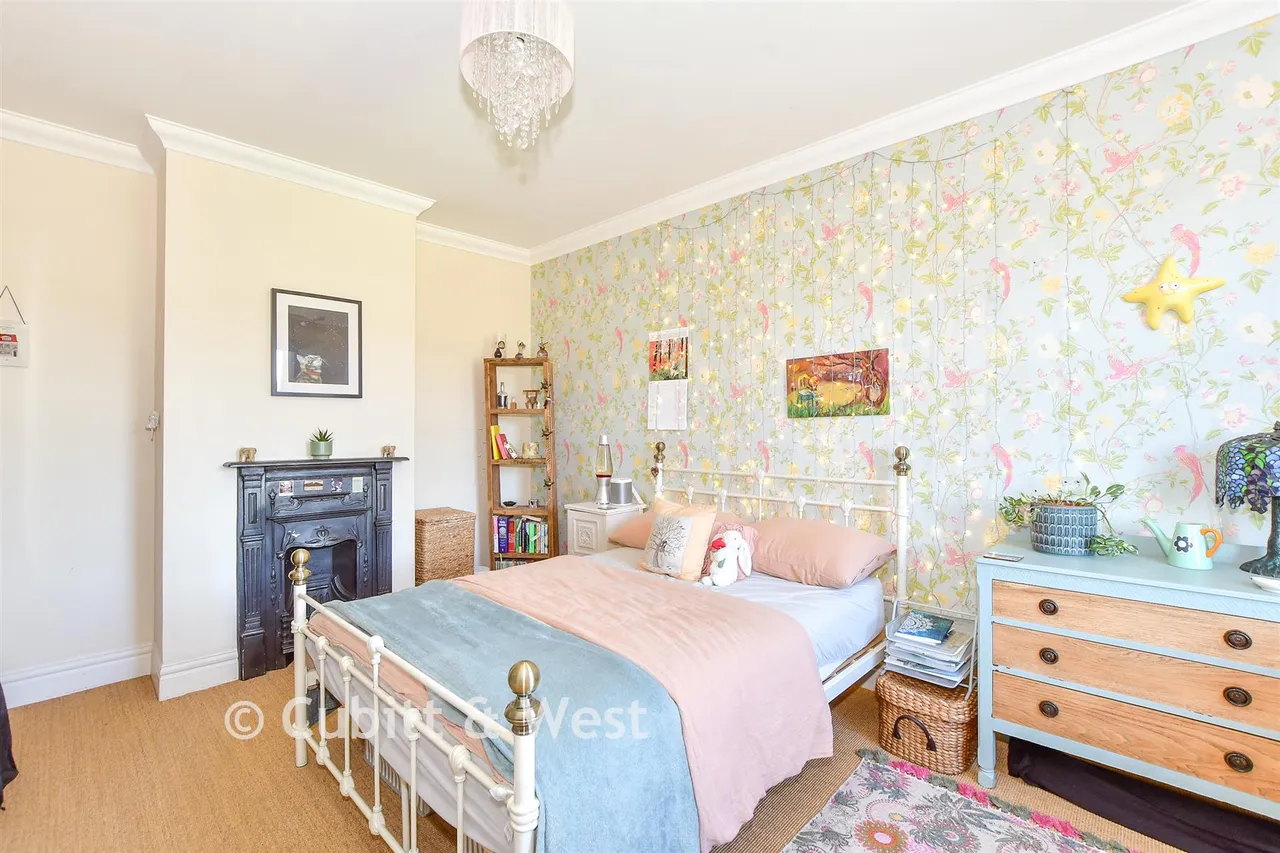 Southleigh Road, Emsworth, PO10, photo 12