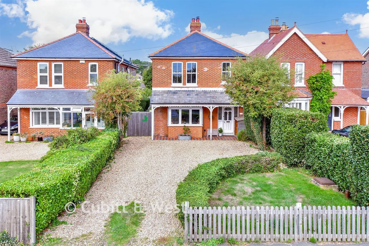 3 bed house for sale, Southleigh Road, Emsworth, PO10