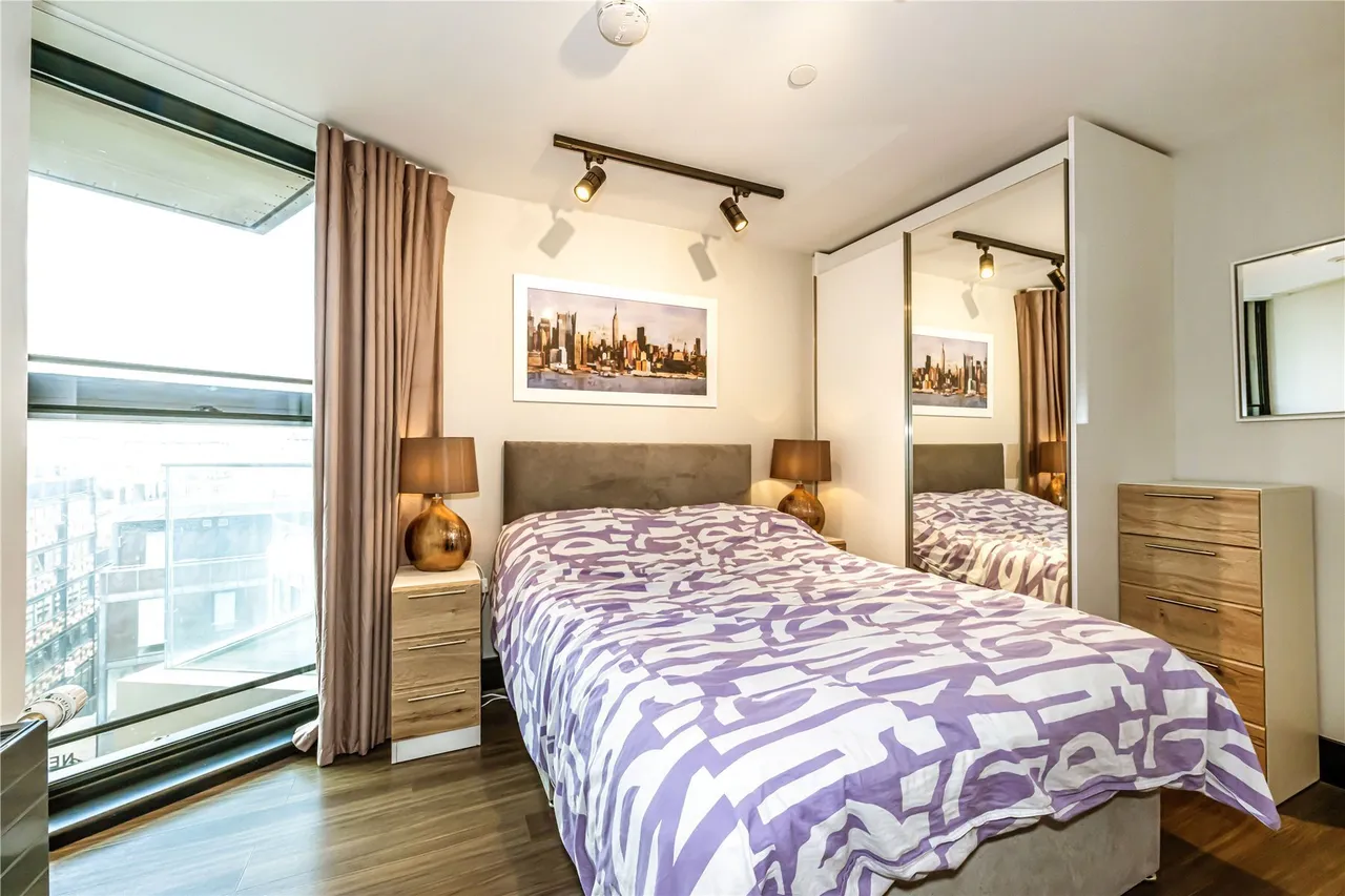 Tower Bridge Road, London, SE1, photo 7