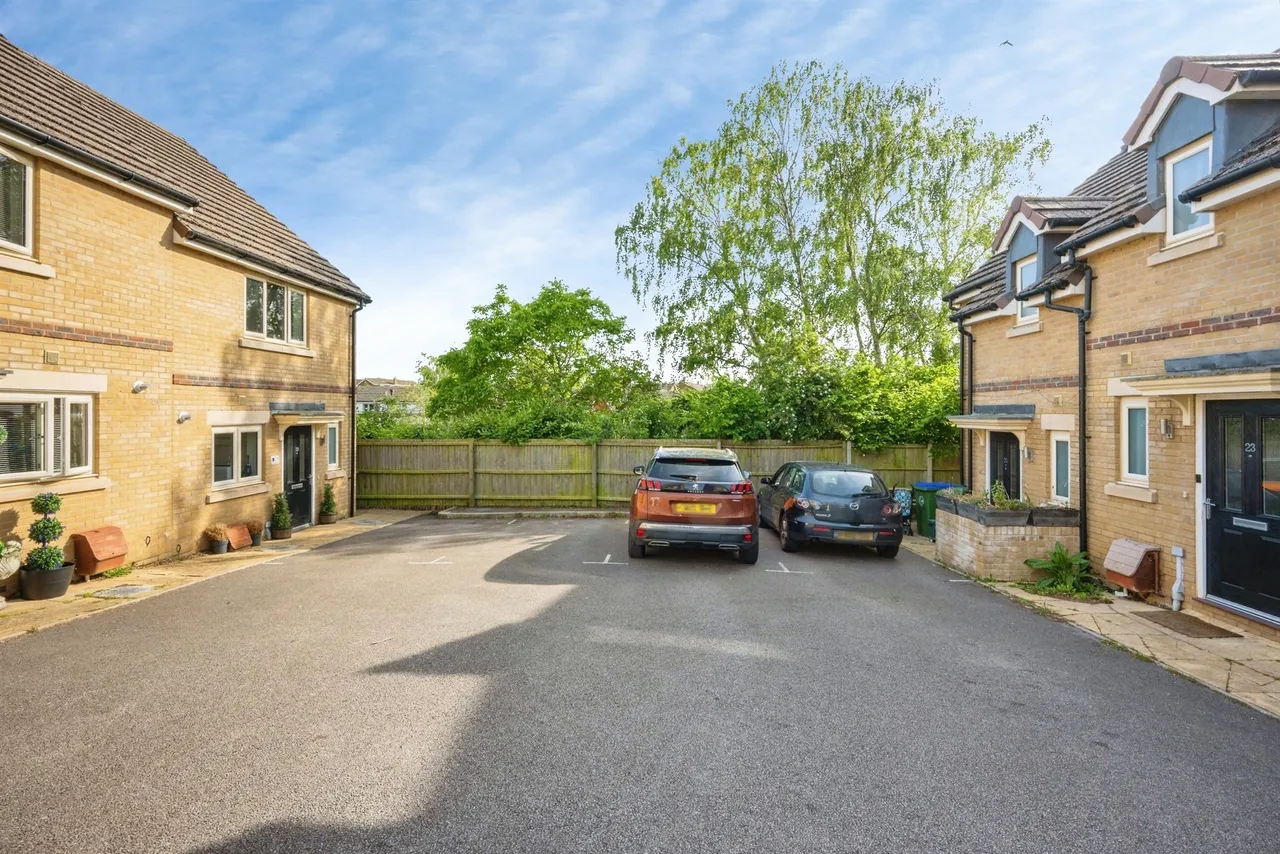 Meadow Way, Wing, LU7, photo 15