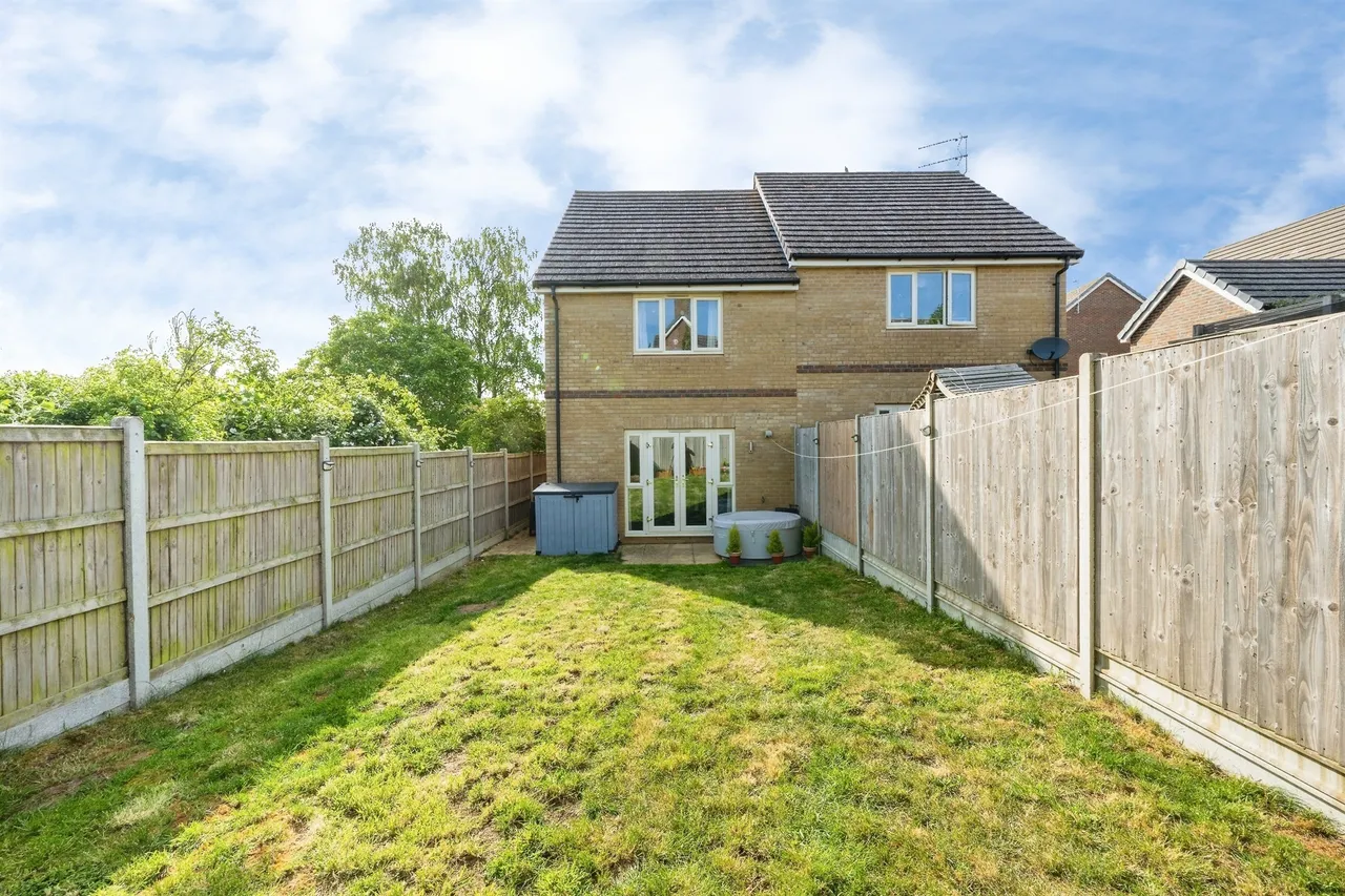 Meadow Way, Wing, LU7, photo 14
