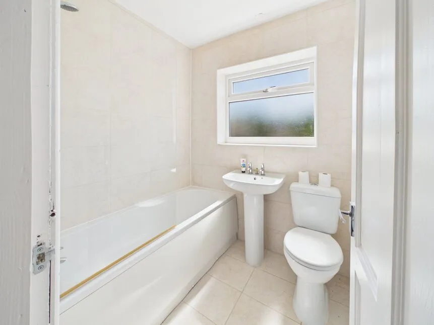 Park Road, Dukinfield, SK16, photo 5