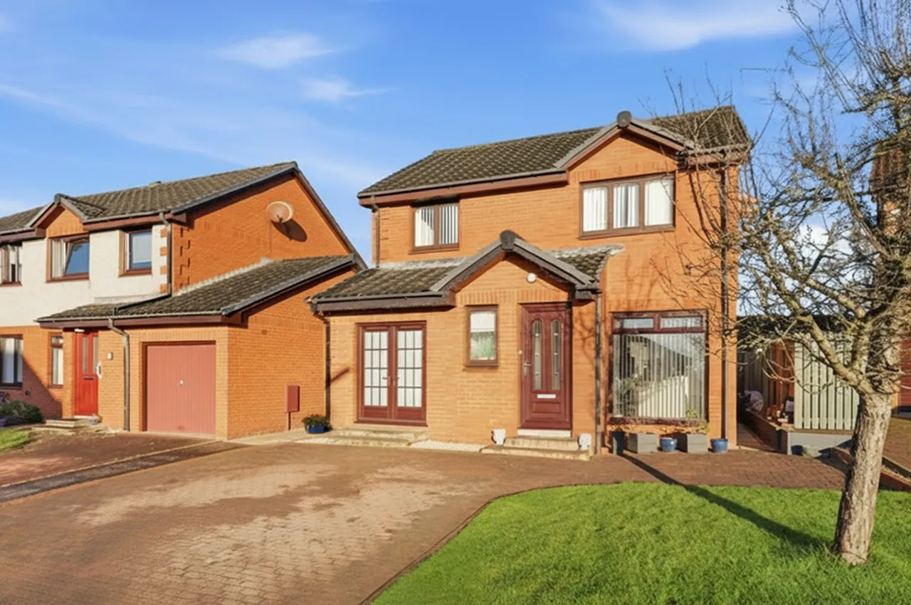 4 bed house for sale — Craigridge Place, Dalgety Bay, KY11 9NE