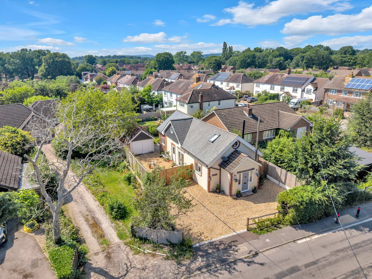 2 bed house for sale — Thakeham, RH20 3EF