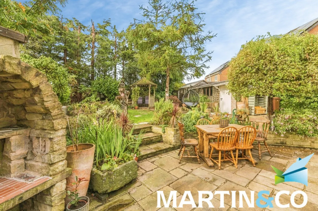 Netherton, WF4, photo 29