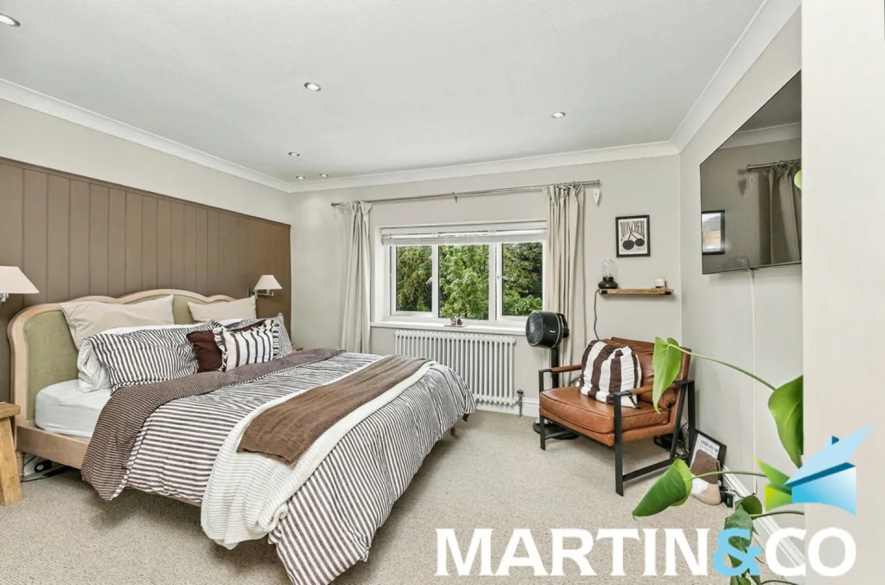 Netherton, WF4, photo 20