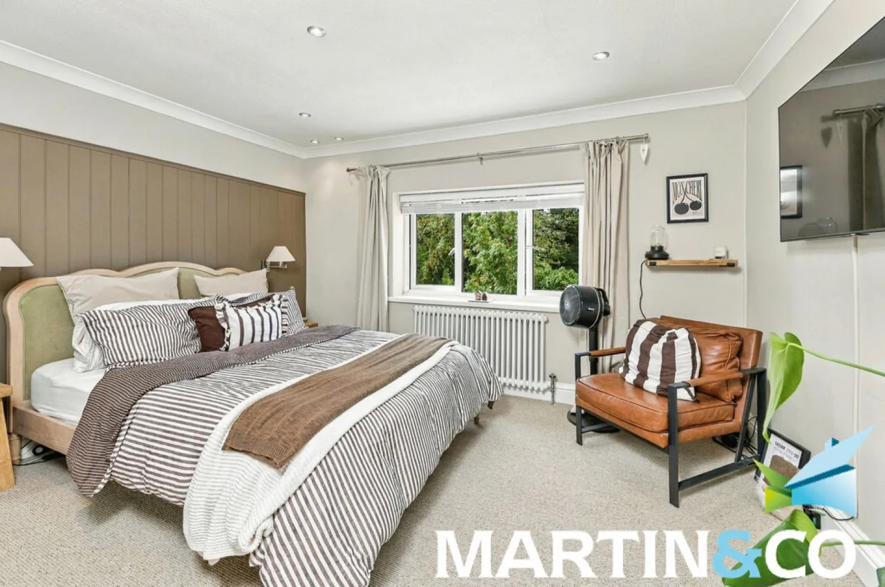 Netherton, WF4, photo 21
