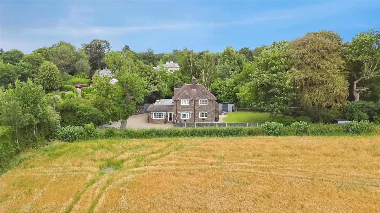 Half Acre Lane, Thelwall, Warrington, Cheshire, WA4, photo 2