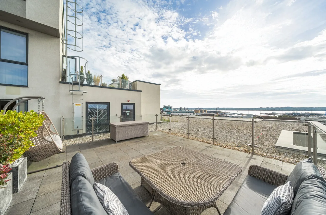 Maritime Walk, Ocean Village, SO14, photo 10