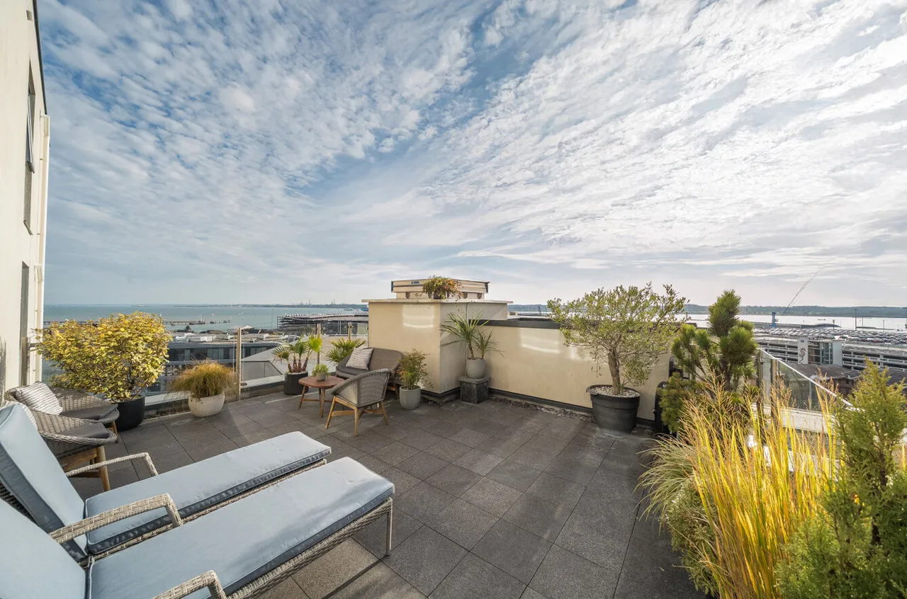 Maritime Walk, Ocean Village, SO14, photo 9