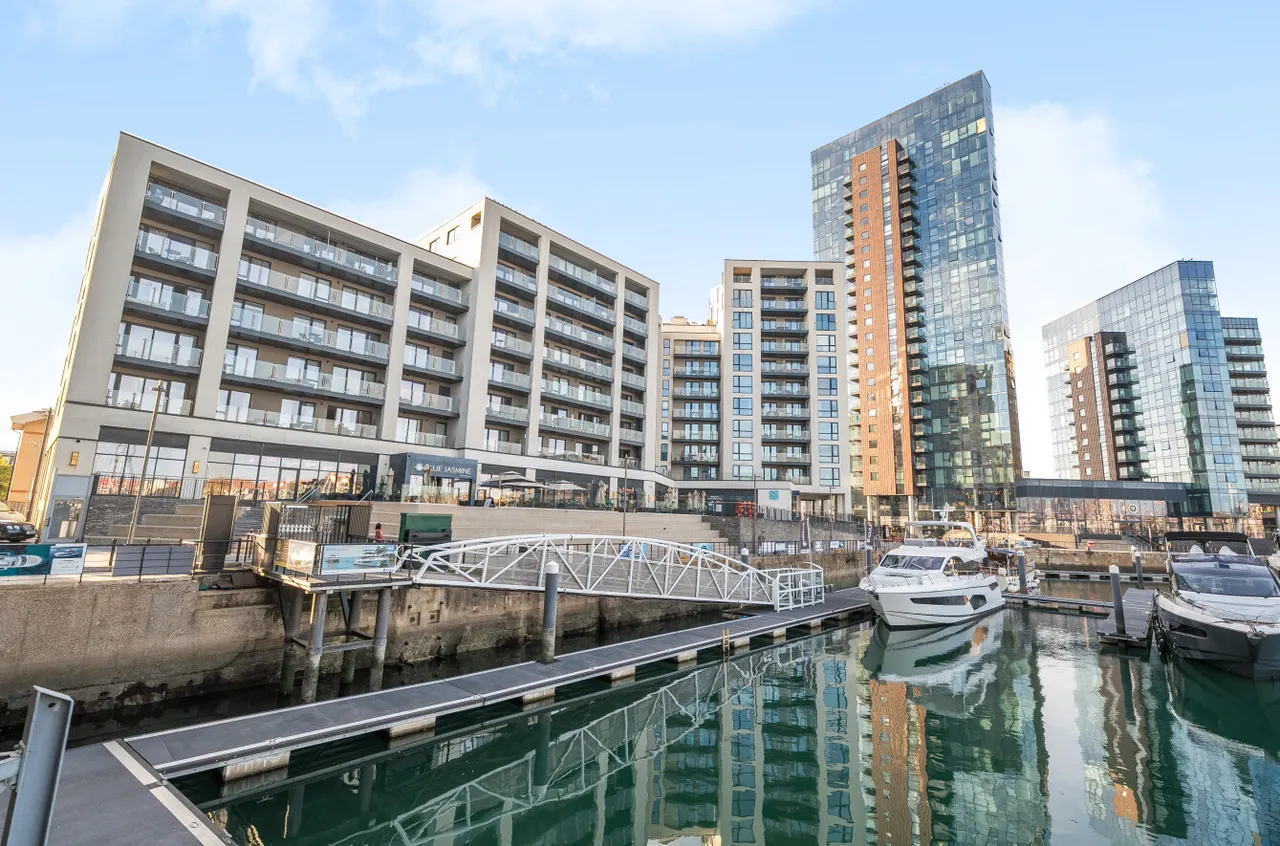 Maritime Walk, Ocean Village, SO14, photo 16