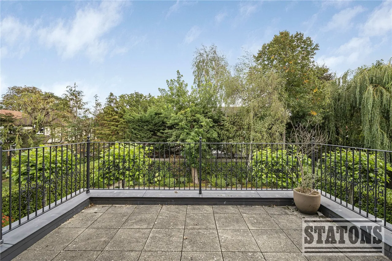 Uplands Park Road, Enfield, EN2 7PG, photo 5