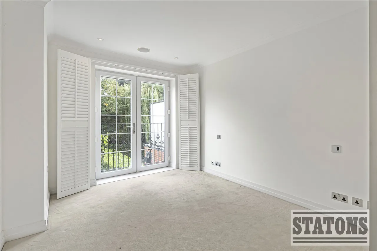 Uplands Park Road, Enfield, EN2 7PG, photo 10
