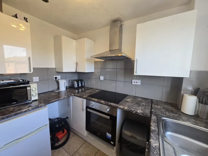 Granary Close, Edmonton, N9, photo 5