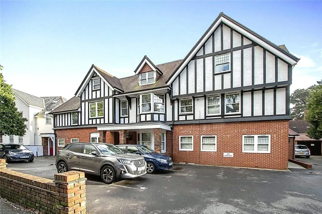 Charminster Road, Bournemouth, BH8, photo 10