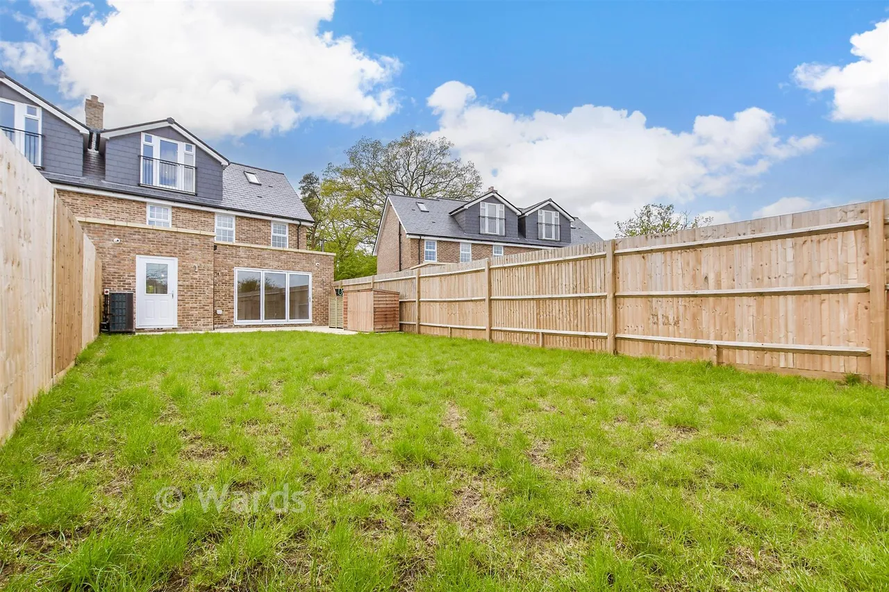 Claygate, Marden, TN12, photo 21