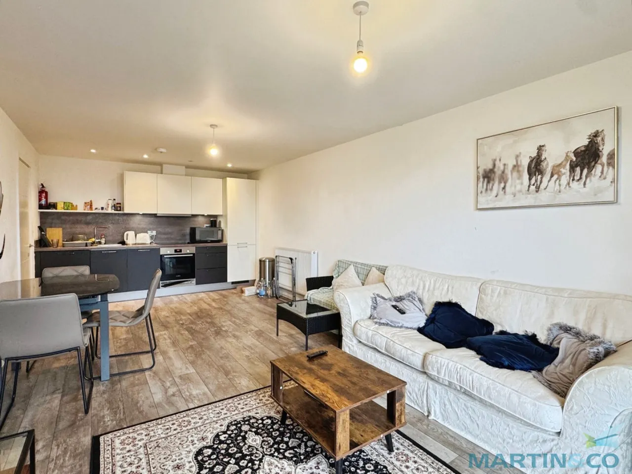 2 bed flat to rent, George Street, Ashford, TN23