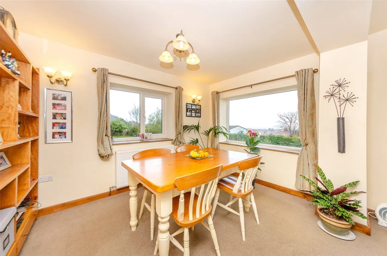 Victoria Park, Colwyn Bay, LL29, photo 4