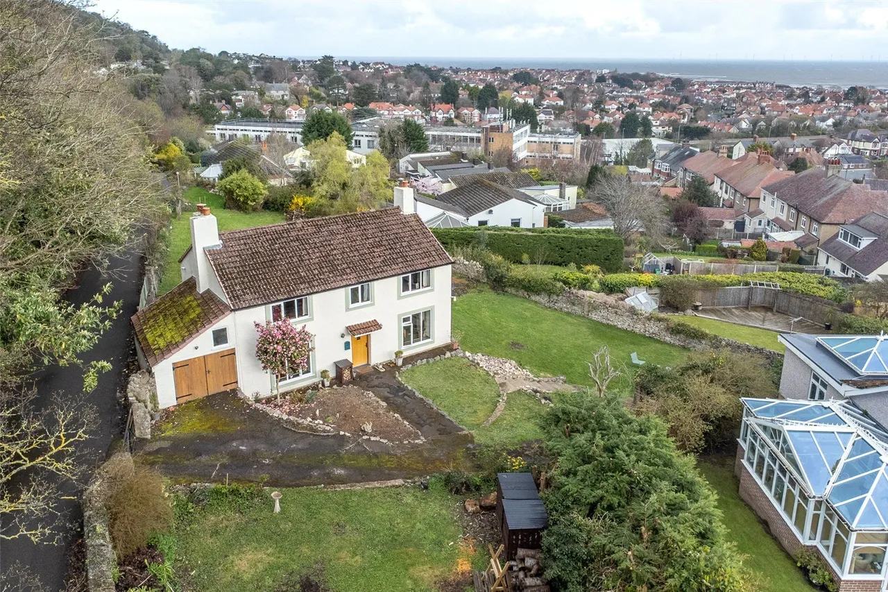 Victoria Park, Colwyn Bay, LL29, photo 14