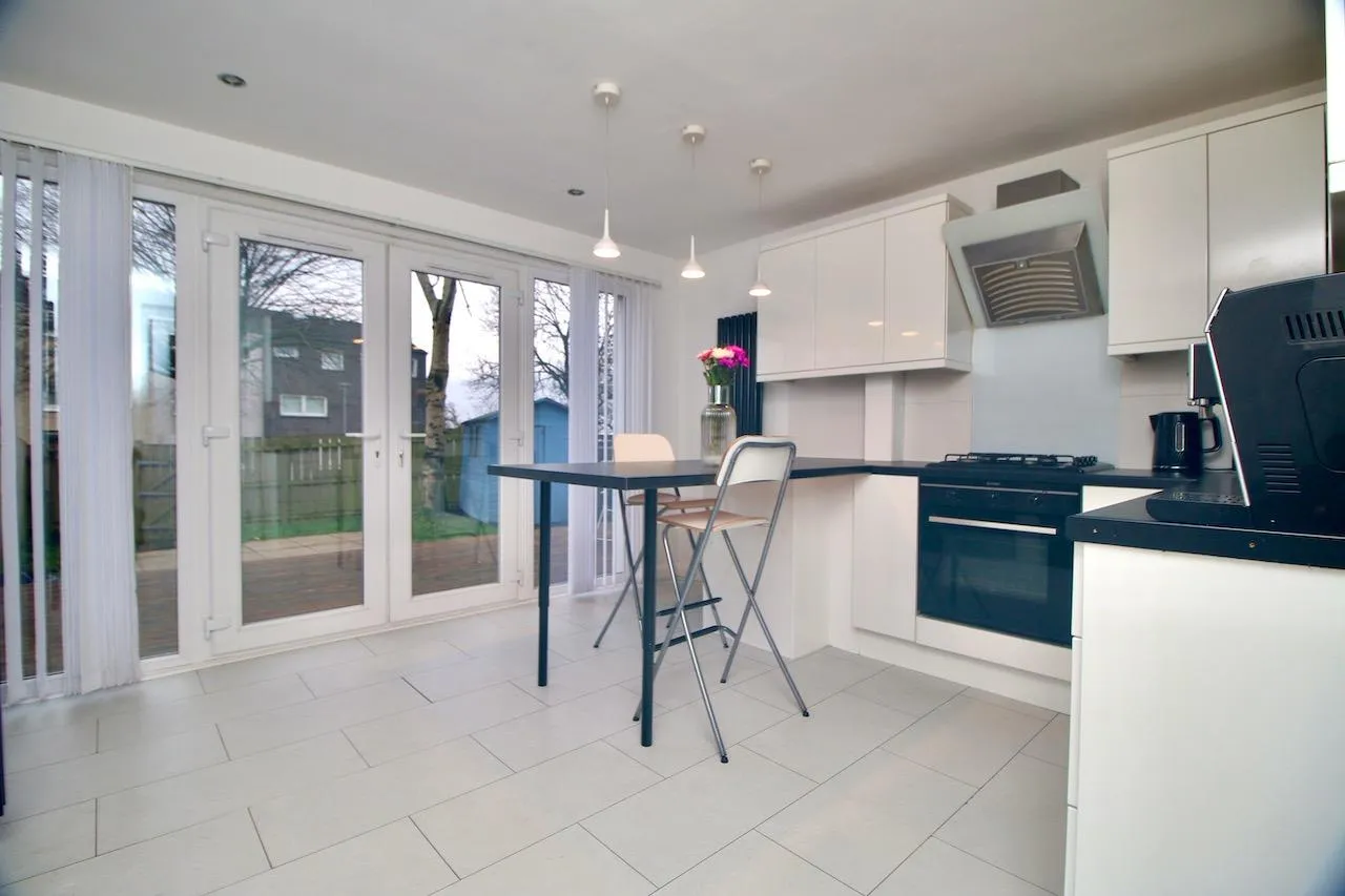 4 bed house for sale — Marmion Place, Cumbernauld, G67 4AP