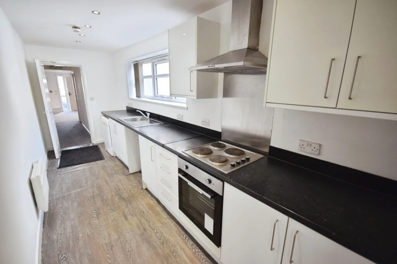 Baddeley Street, ST6, photo 4