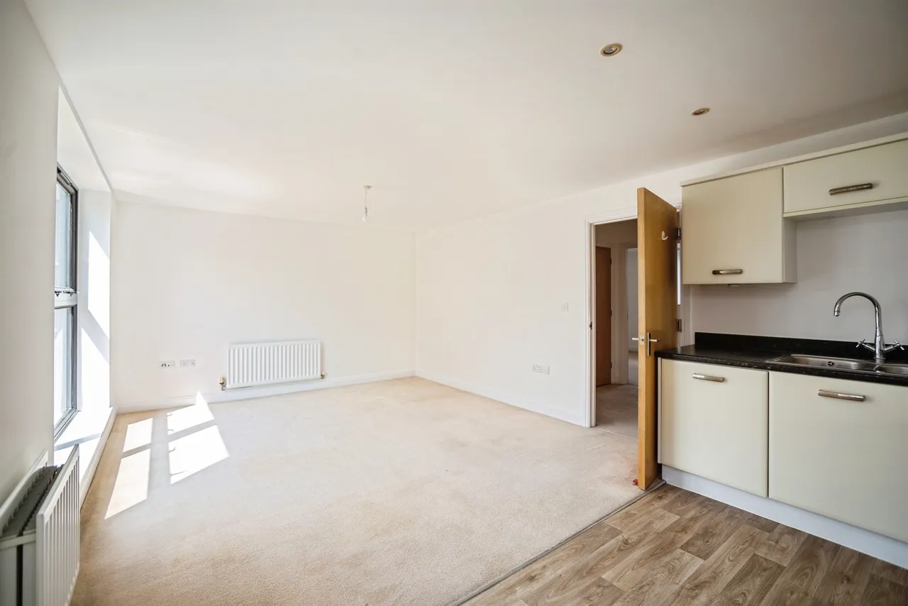 Clifford Way, Maidstone, ME16, photo 3