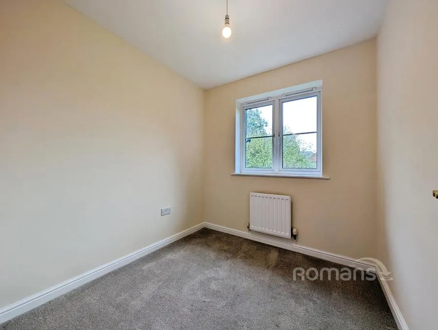Little Horse Close, Earley, RG6, photo 15