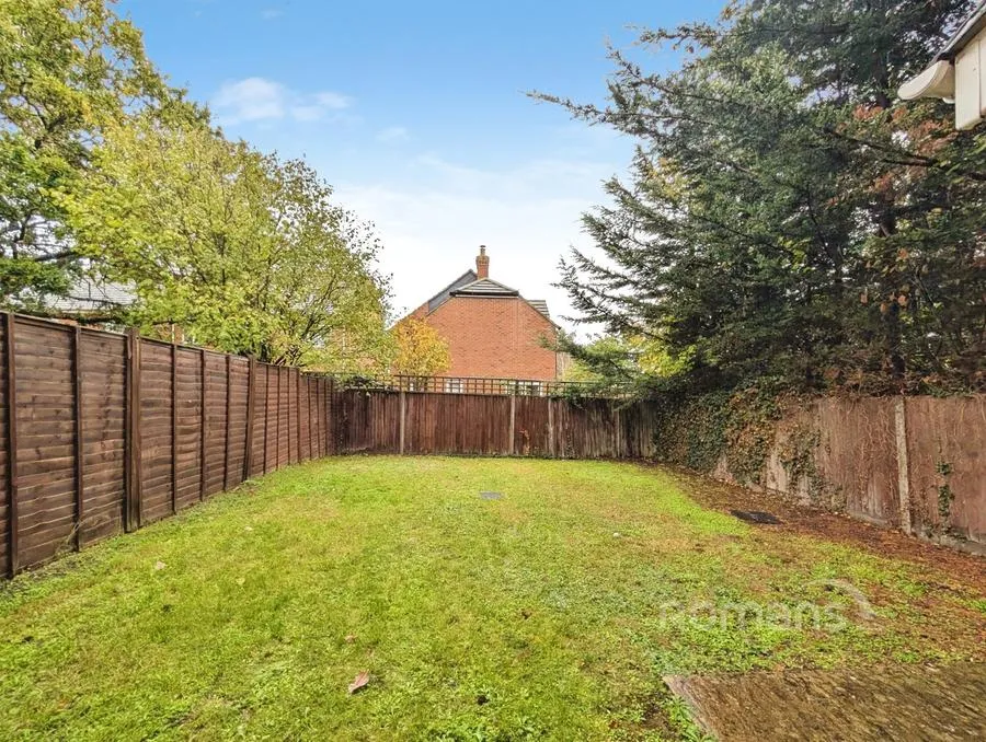 Little Horse Close, Earley, RG6, photo 2