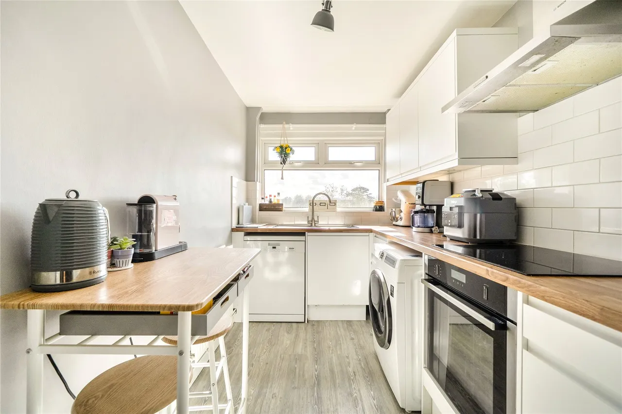 Hobill Walk, Surbiton, KT5, photo 6