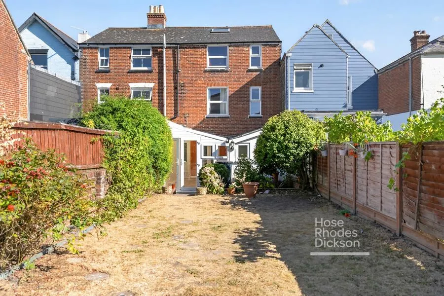Bellevue Road, Cowes, PO31, photo 20