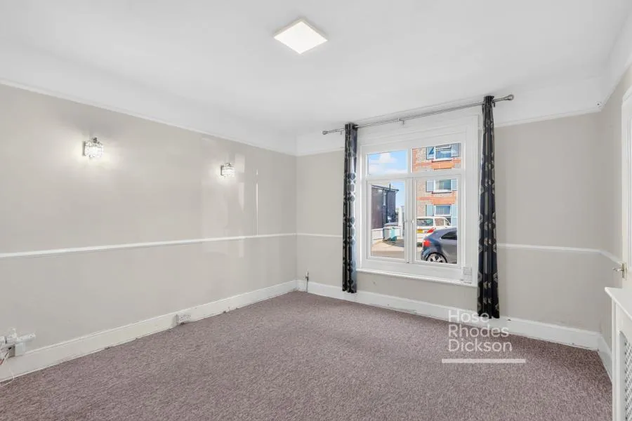 Bellevue Road, Cowes, PO31, photo 2