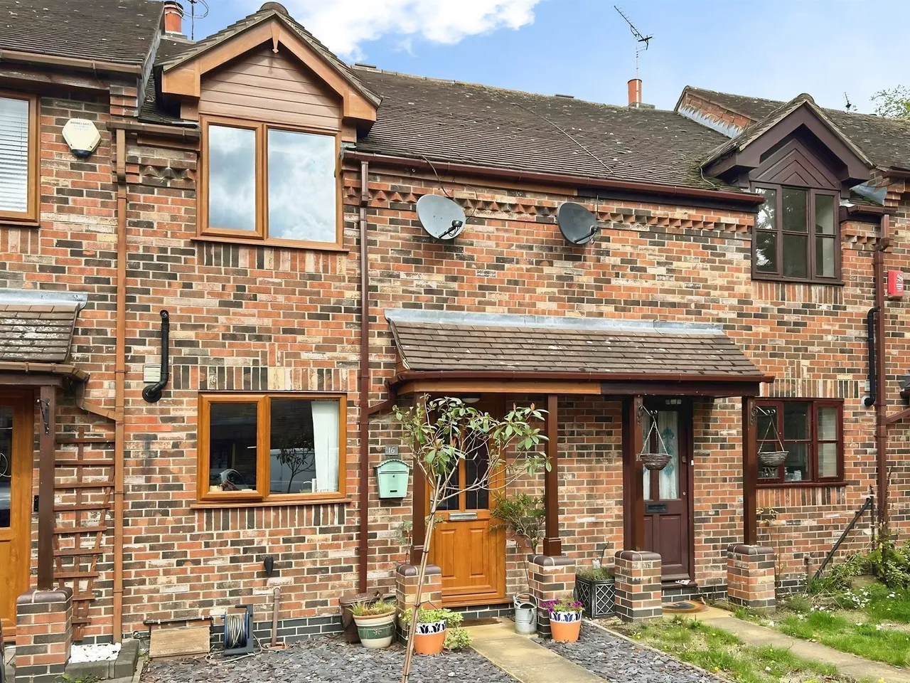 2 bed character property for sale, The Riverbank, Willington, DE65
