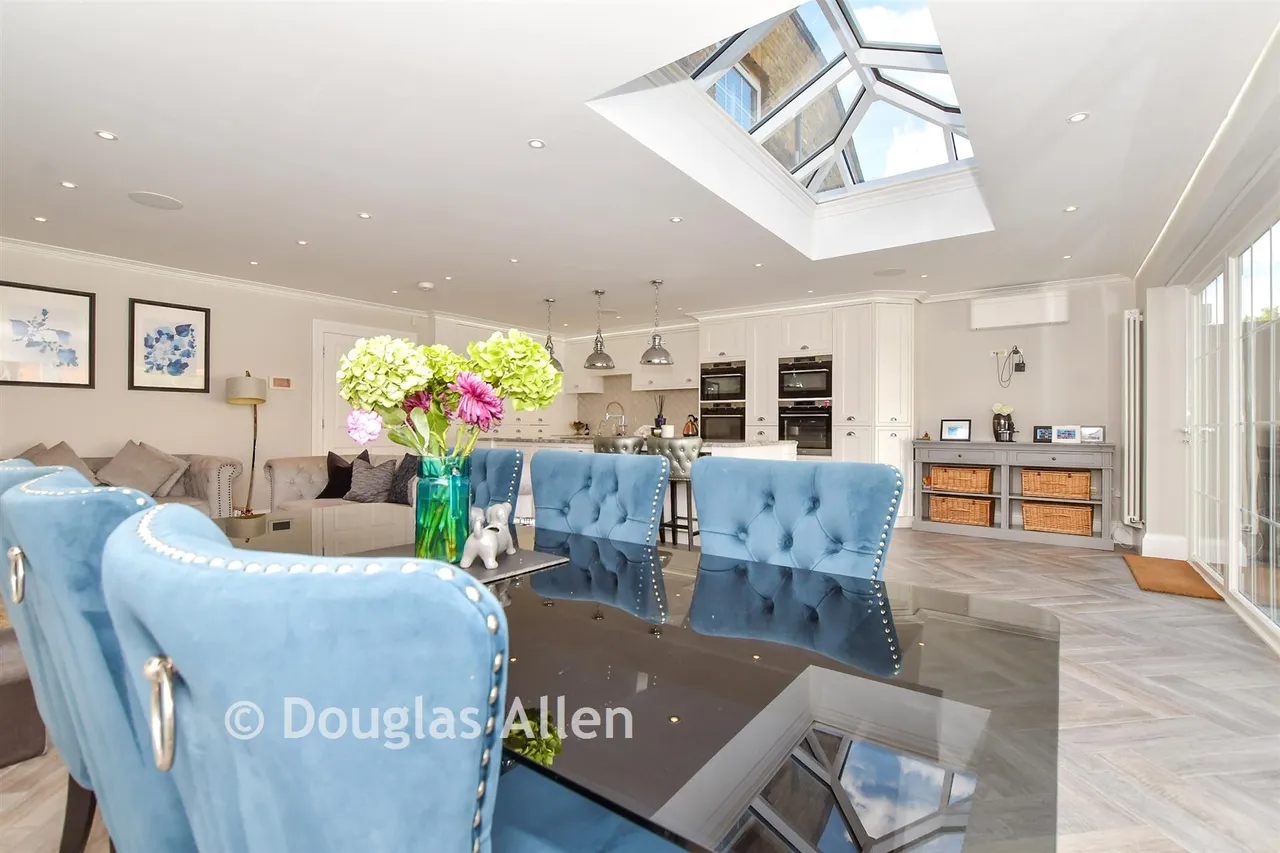 Theydon Grove, Epping, CM16, photo 8