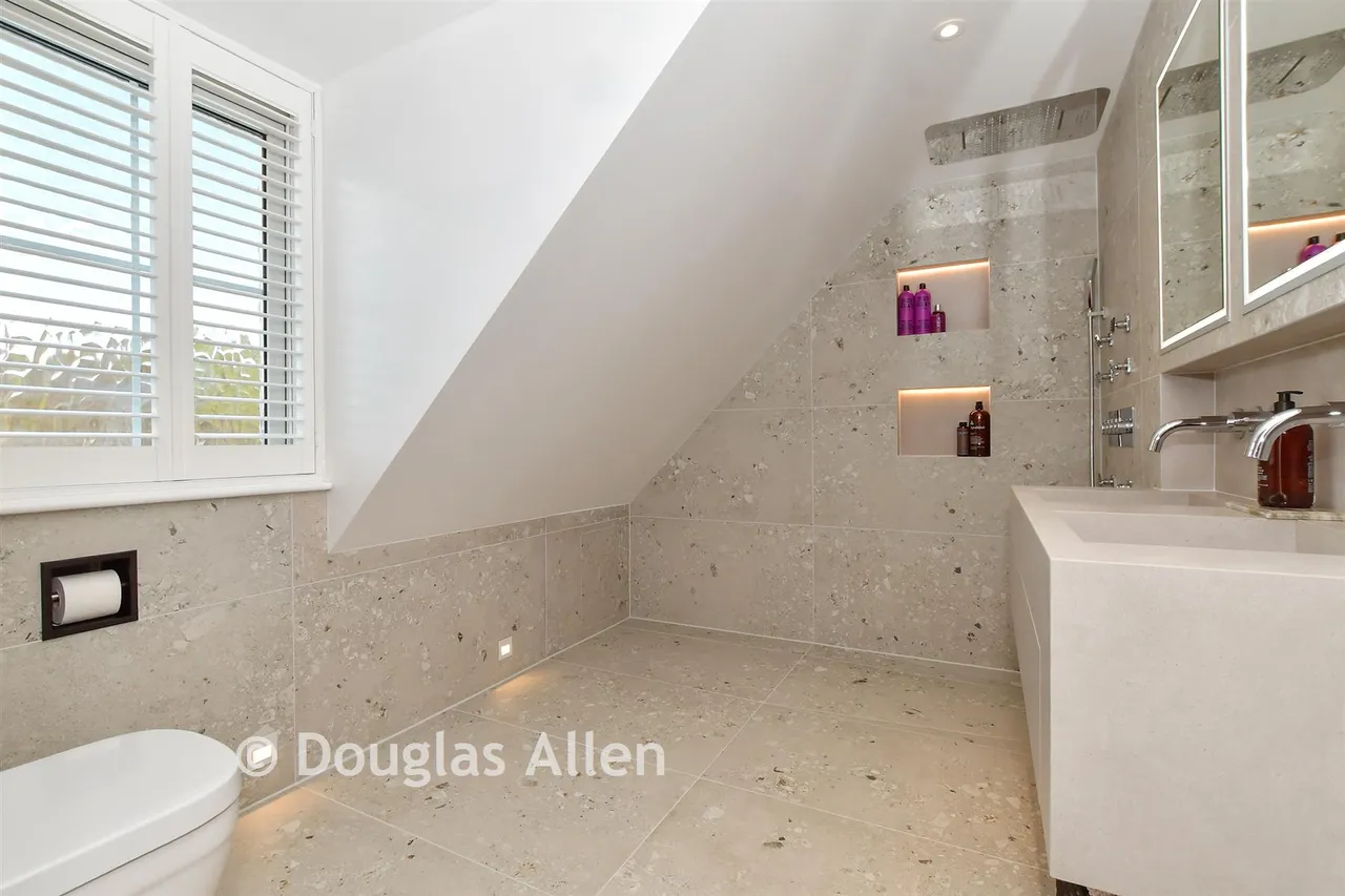Theydon Grove, Epping, CM16, photo 18