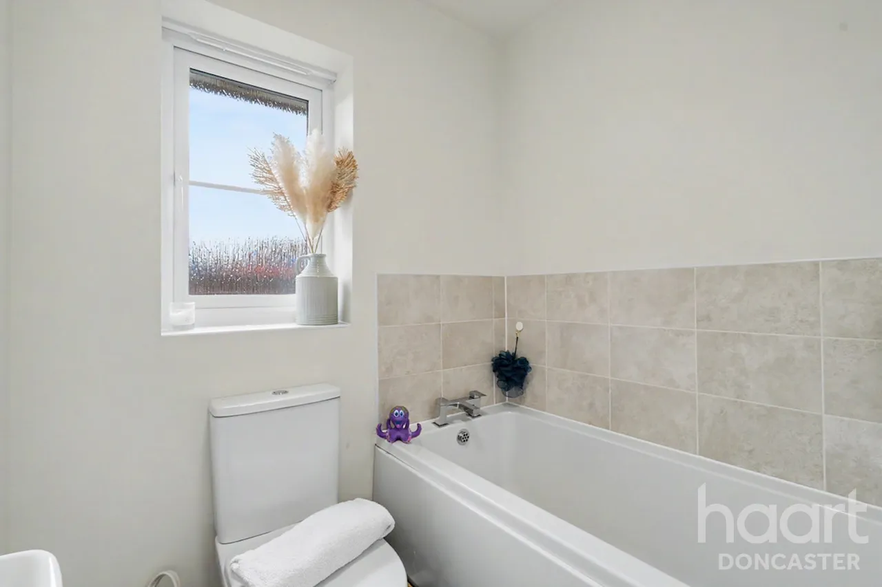 Davy Road, Rossington, DN11, photo 14