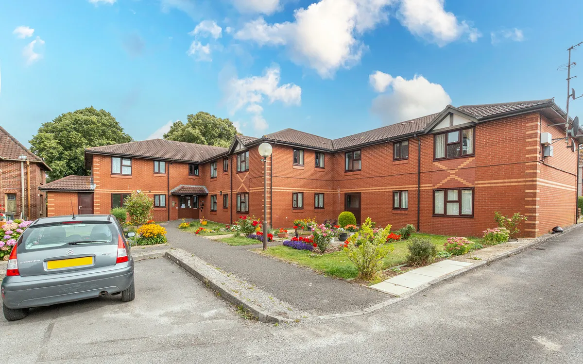 Wellgarth Court, Knowle, BS4, photo 14