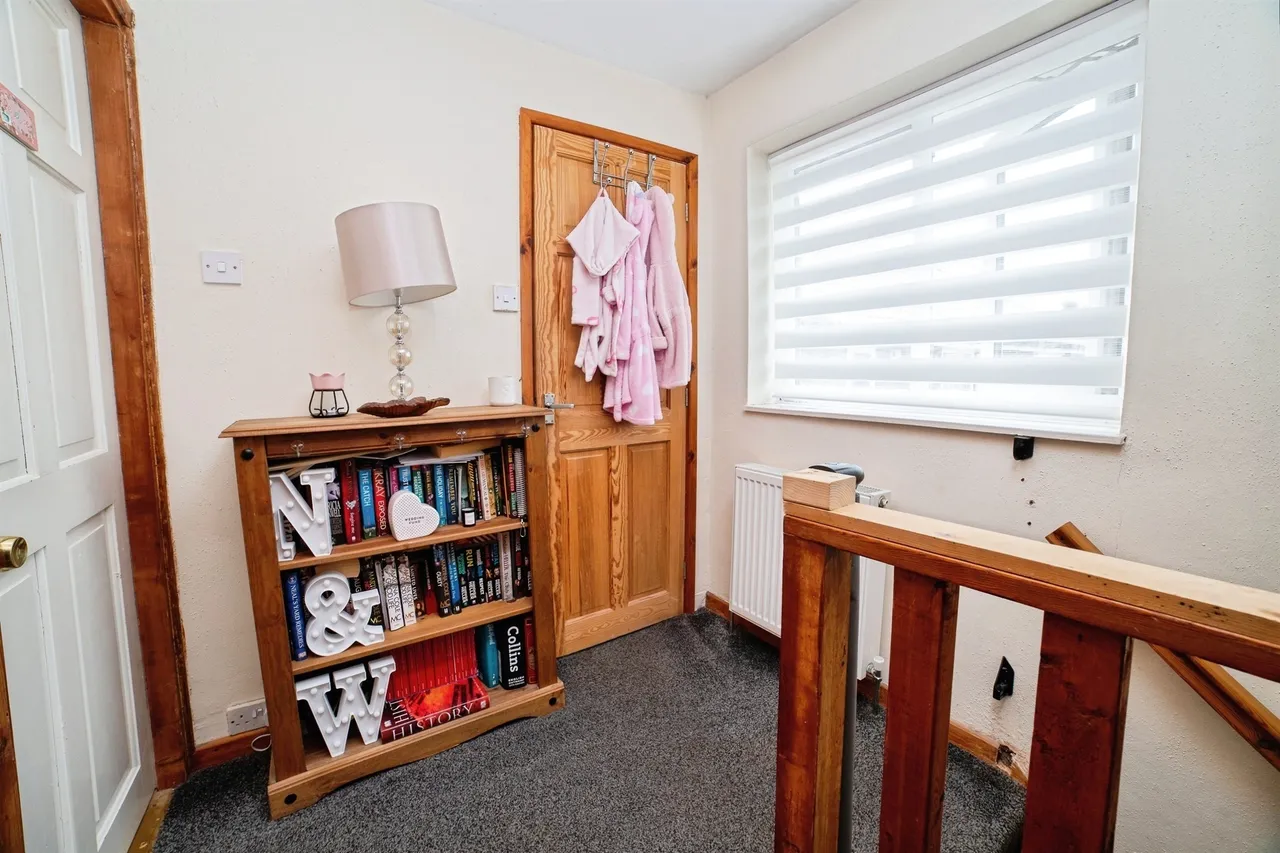 Iron Cliff Road, Bolsover, S44, photo 12