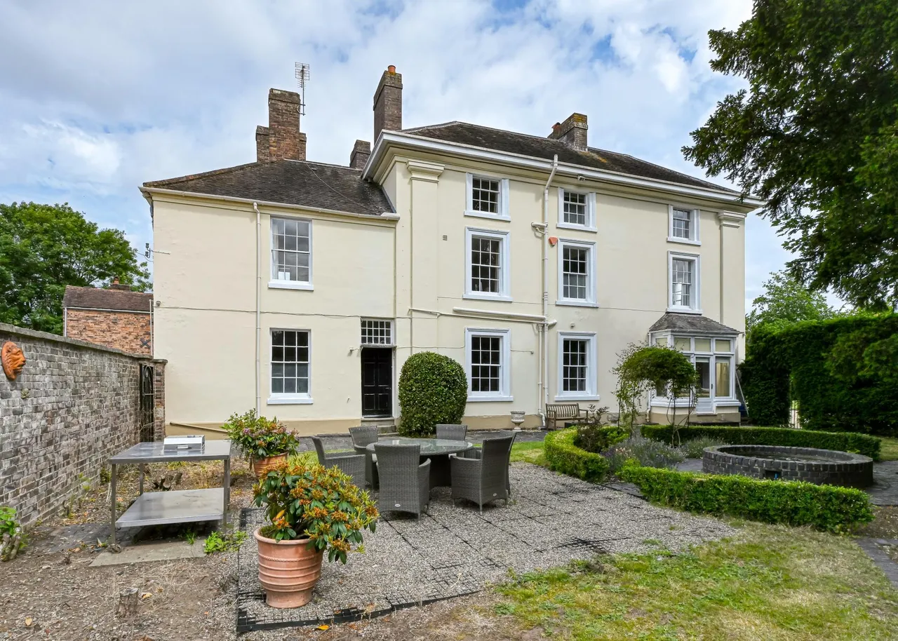 School Lane, Eardington, WV16, photo 26