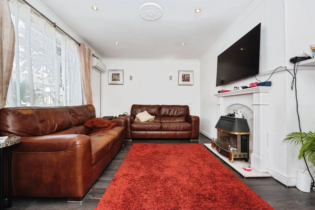 Devenish Road, London, SE2, photo 2