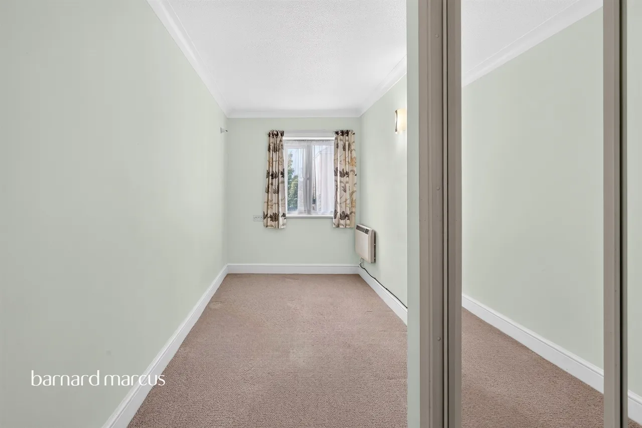 Upper High Street, Epsom, KT17, photo 9