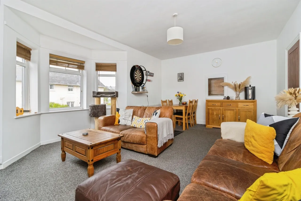 3 bed flat for sale — Headland Park Road, Paignton
