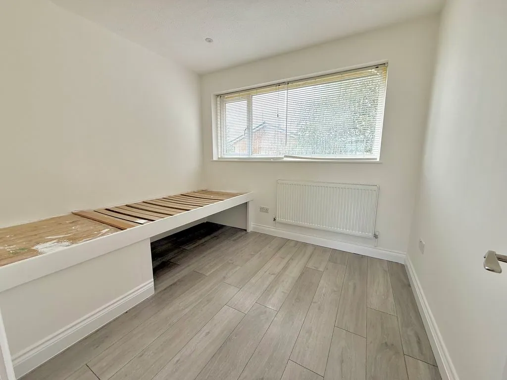 Therfield Walk, Houghton Regis LU5 5QB, photo 16