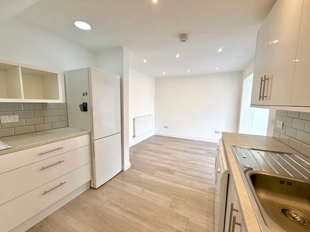 Therfield Walk, Houghton Regis LU5 5QB, photo 7