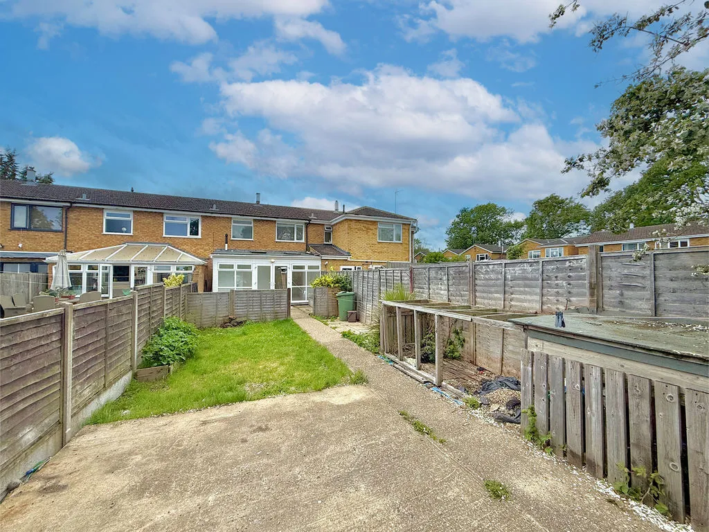 Therfield Walk, Houghton Regis LU5 5QB, photo 18